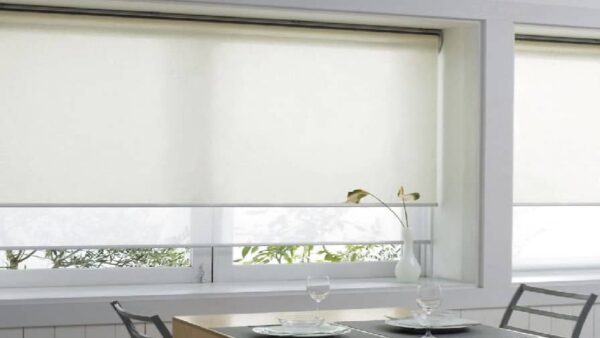 Cortina Roller screen 1 %