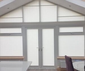 cortinas roller para ventanas triangulares